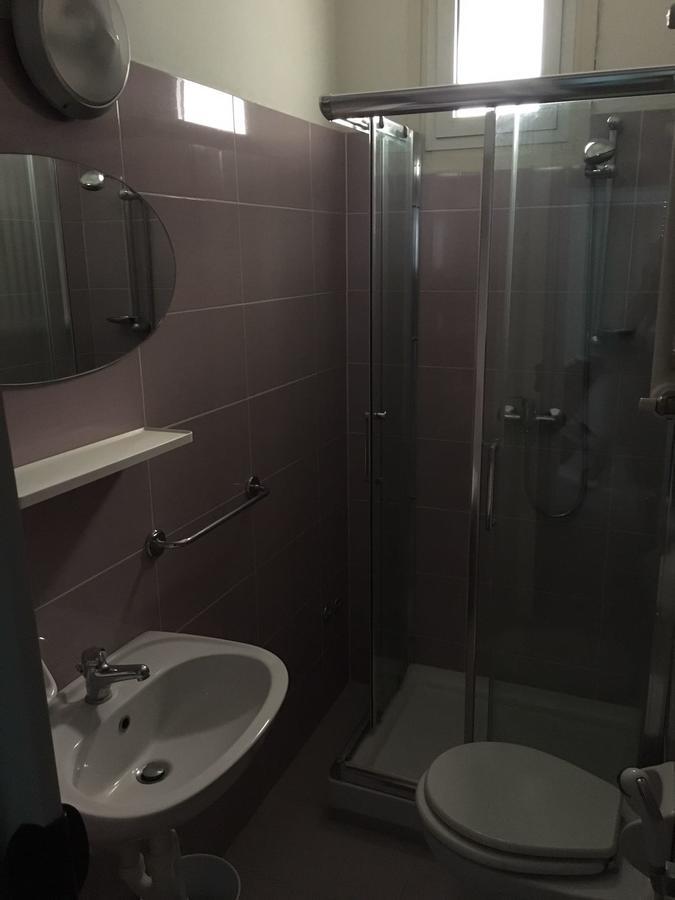 רימיני Hotel Rebola מראה חיצוני תמונה